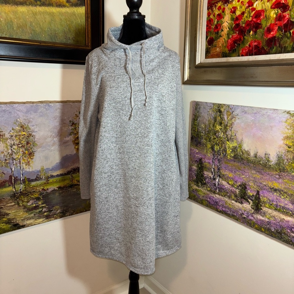 🌹 Karen Neuburger Gray Lounge Top